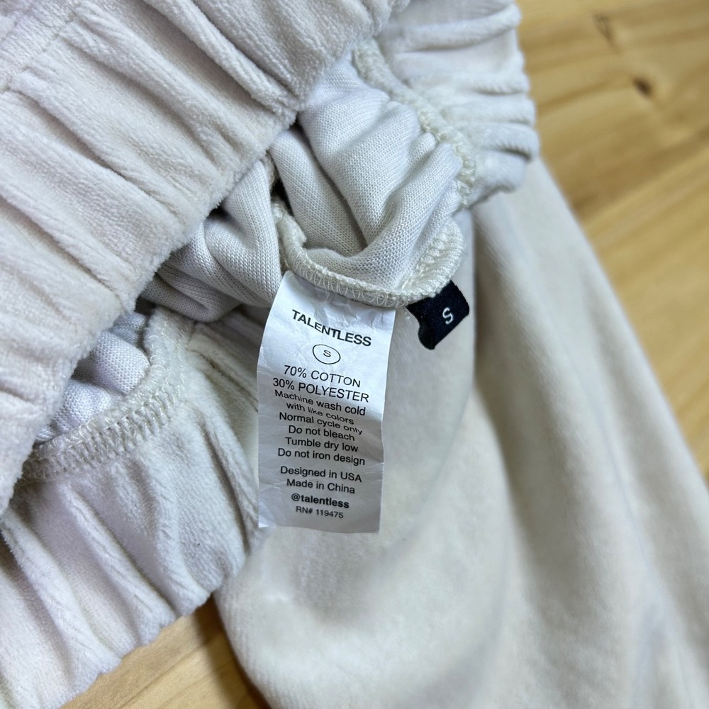 Talentless Hoodie Womens Small Cream Long Sleeve Hooded Crop Top Sweatshirt - Picture 5 of 9